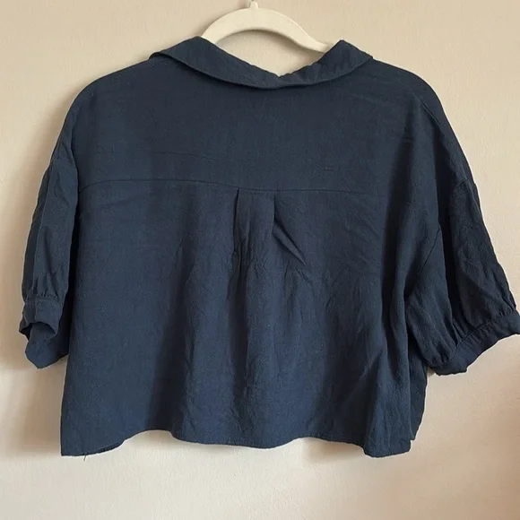 ALTARD STATE: Navy Button-Up Crop Top - Picture 4 of 4